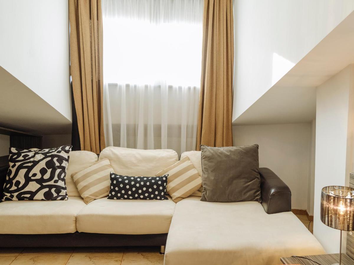 Amazing View Residences - Penthouse & * Bucharest