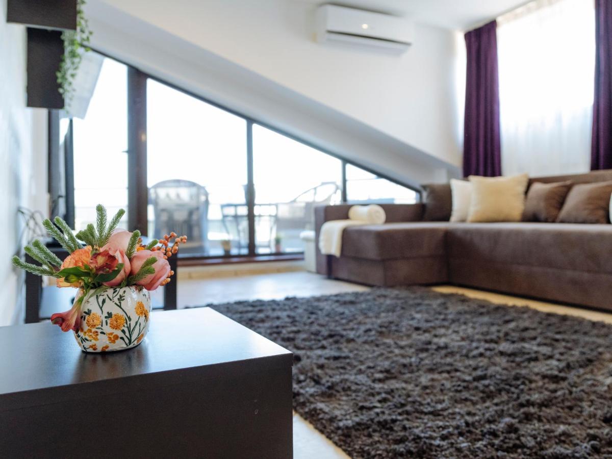 Amazing View Residences - Penthouse & Apartment
