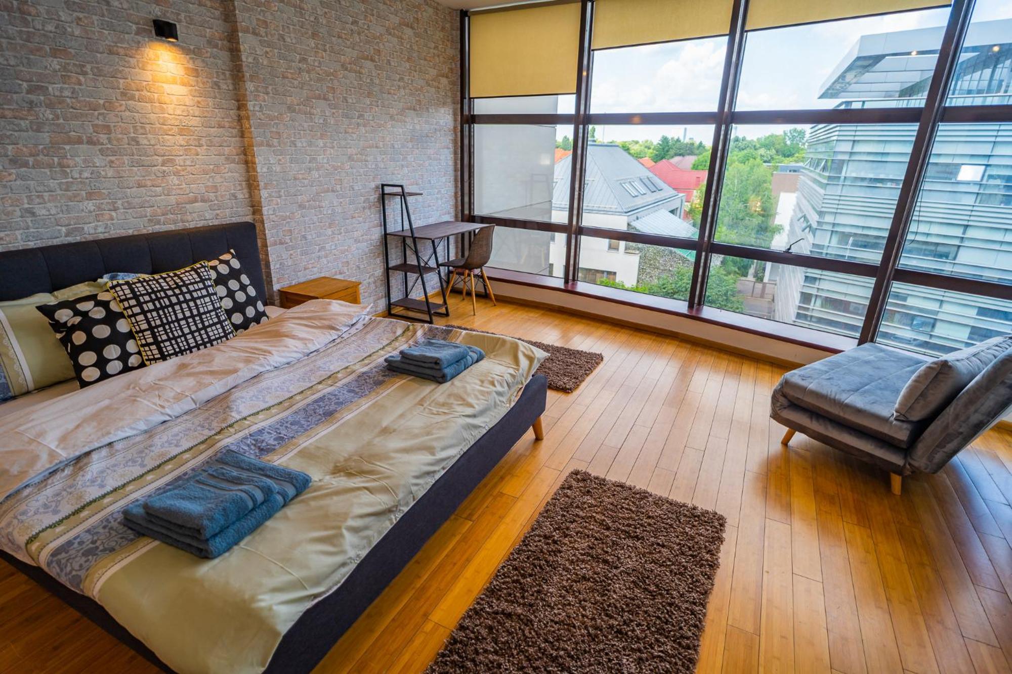 Amazing View Residences - Penthouse & Bucharest