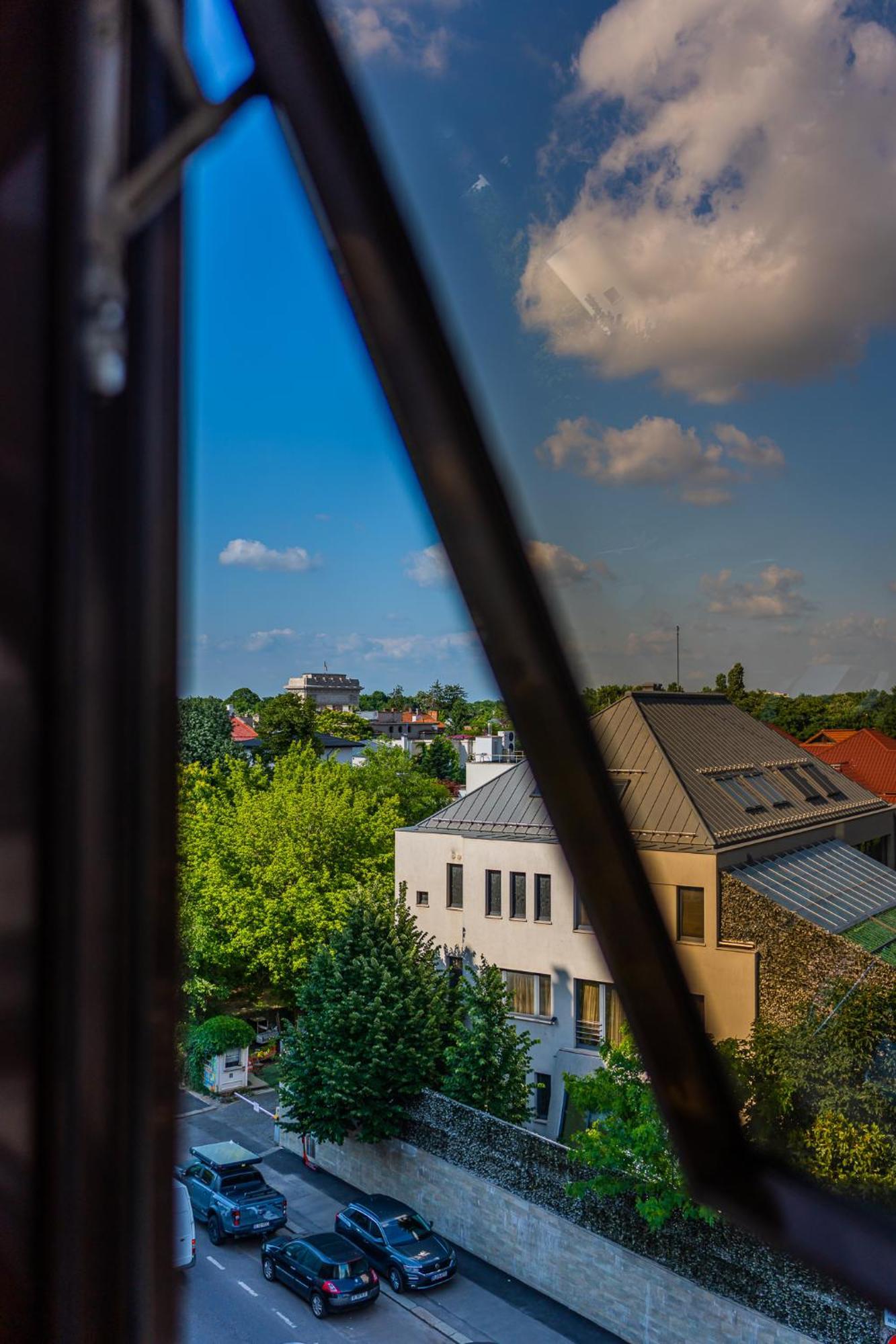 Amazing View Residences - Penthouse & Bucharest