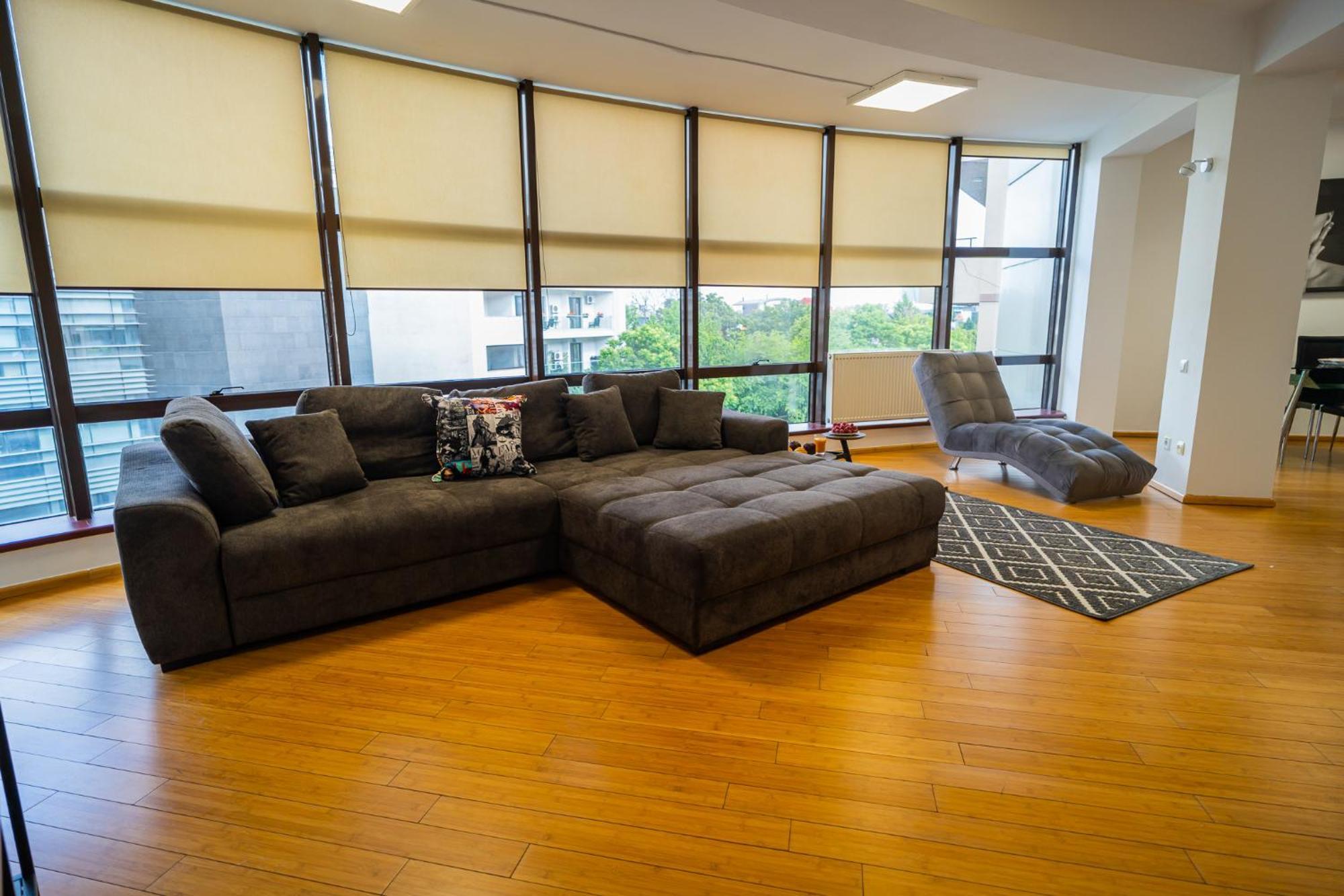 Amazing View Residences - Penthouse & Bucharest